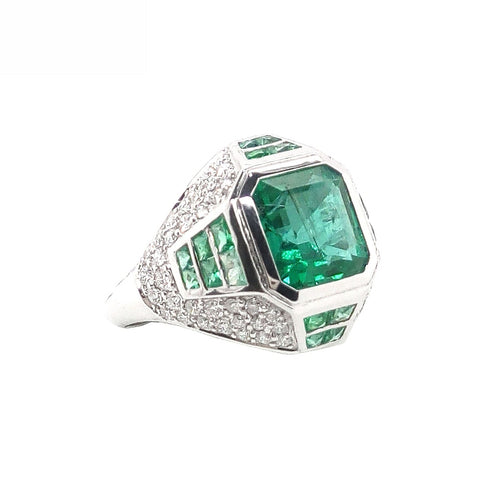 18K White Gold Natural Emerald and Diamond Ring